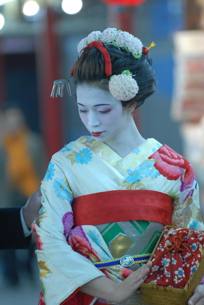 Geisha à Asakusa Nakamise